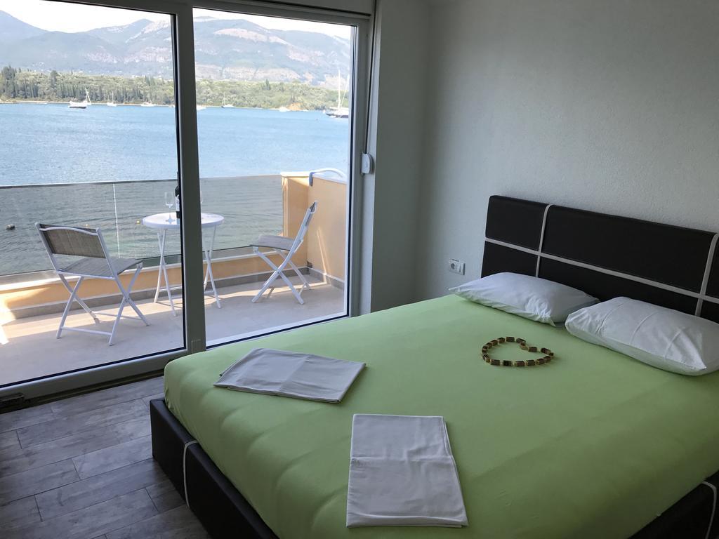 Franovic Apartments Tivat Exterior photo