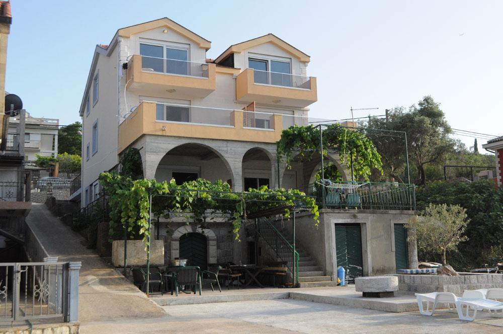 Franovic Apartments Tivat Exterior photo