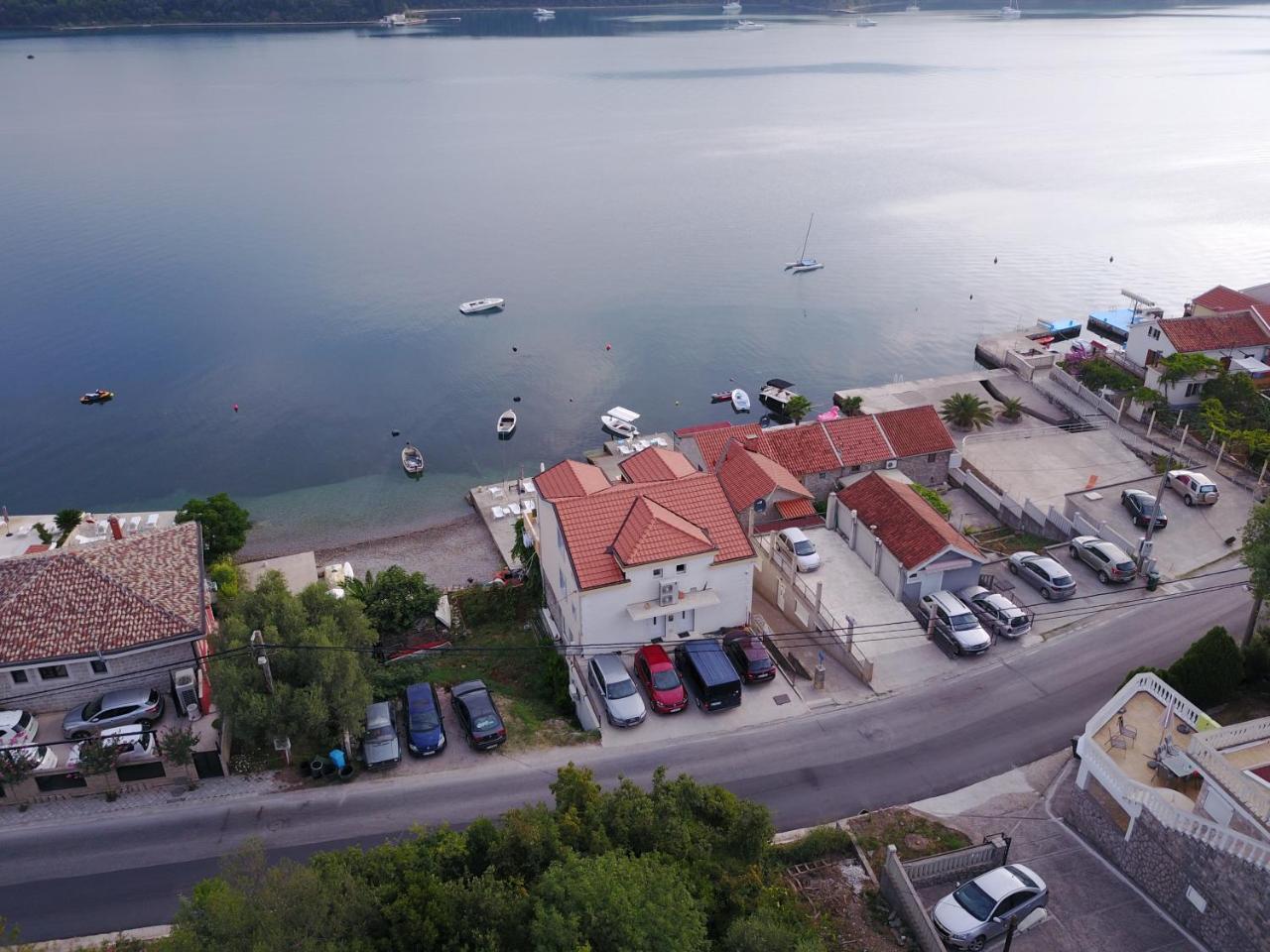 Franovic Apartments Tivat Exterior photo